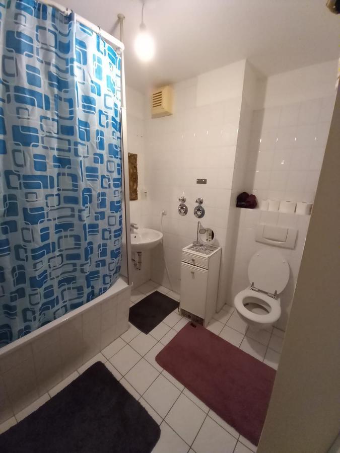 Apartamento Tolle Private 2-zimmer Im Szene Berlin-friedrichshain Berlim